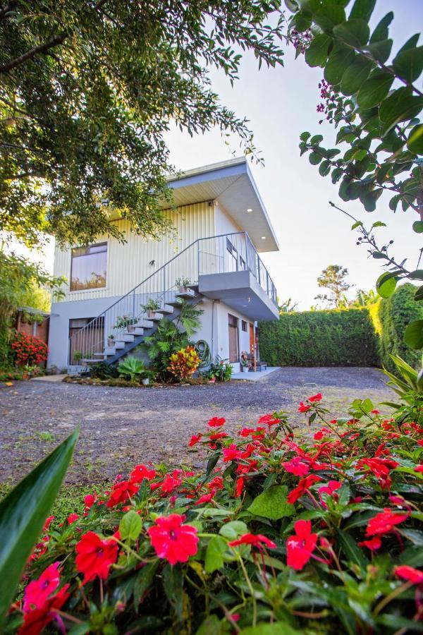 Casa Suculenta ,Monteverde Con Jacuzzi Privado Y Lavanderia Exterior photo